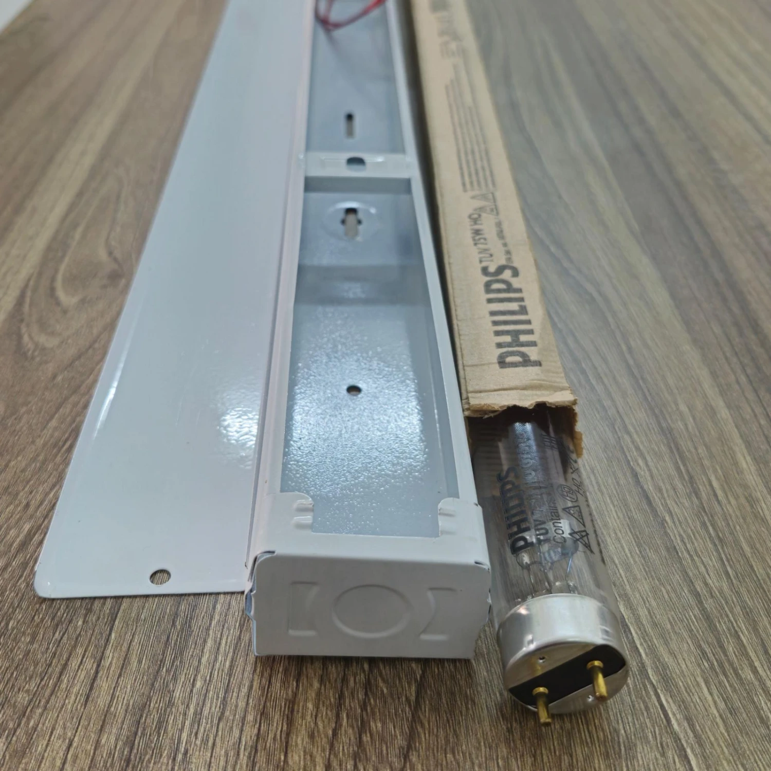 Bộ đèn TUV 75W HO Philips