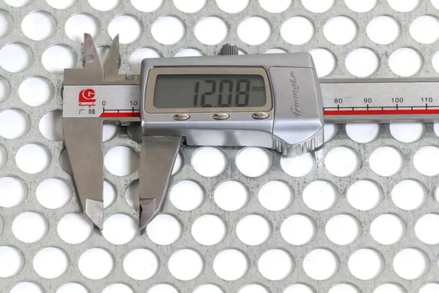 Lưới đột lỗ inox 316