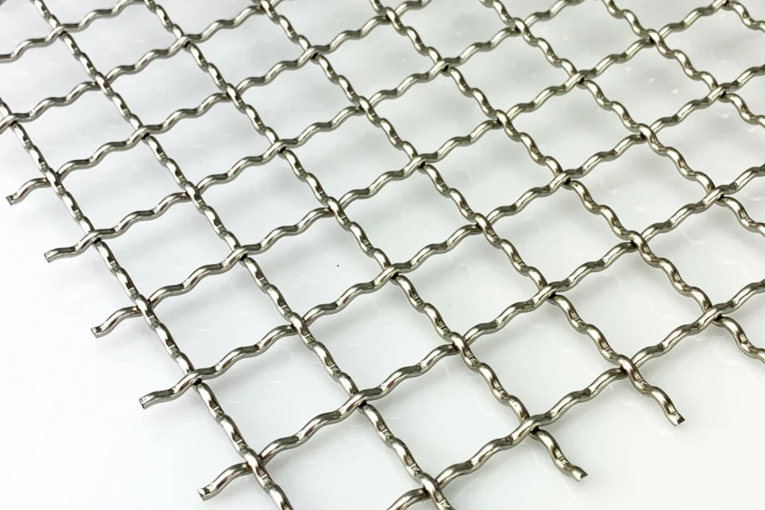 Lưới inox đan sóng ô vuông