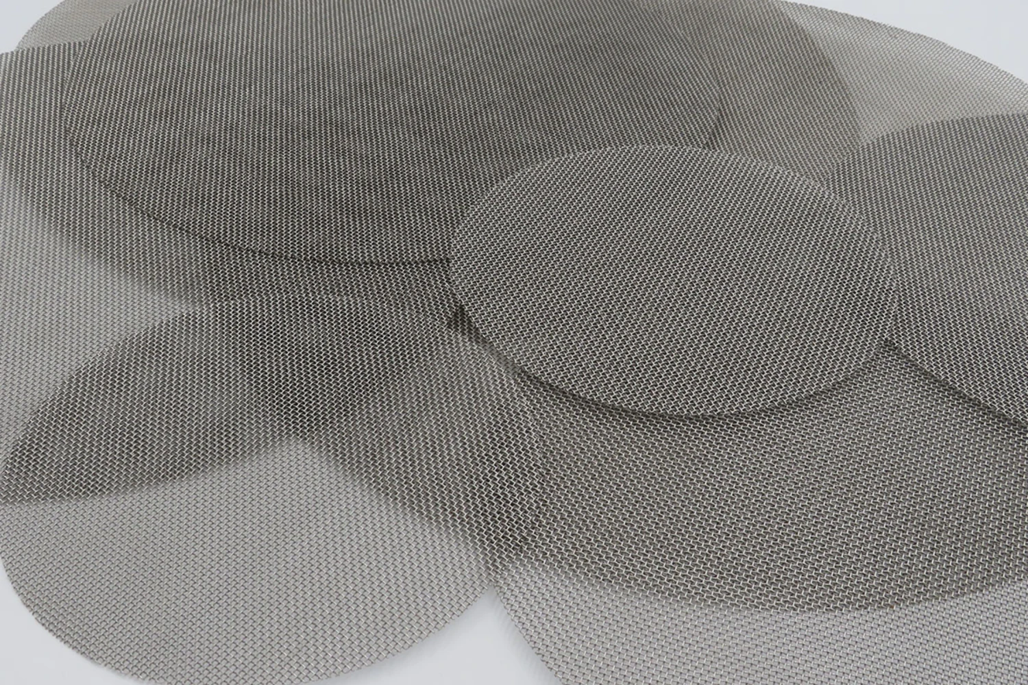 Lưới inox dạng miếng hình tròn