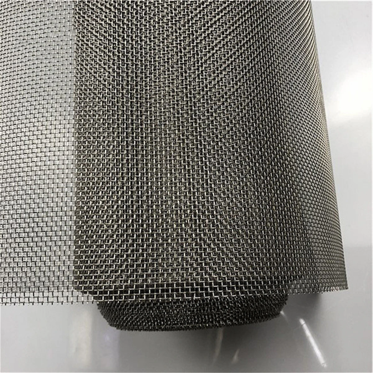 Tại sao nên mua lưới inox 14 mesh tại Công Nghệ Thiết Bị Lọc Miền Nam?