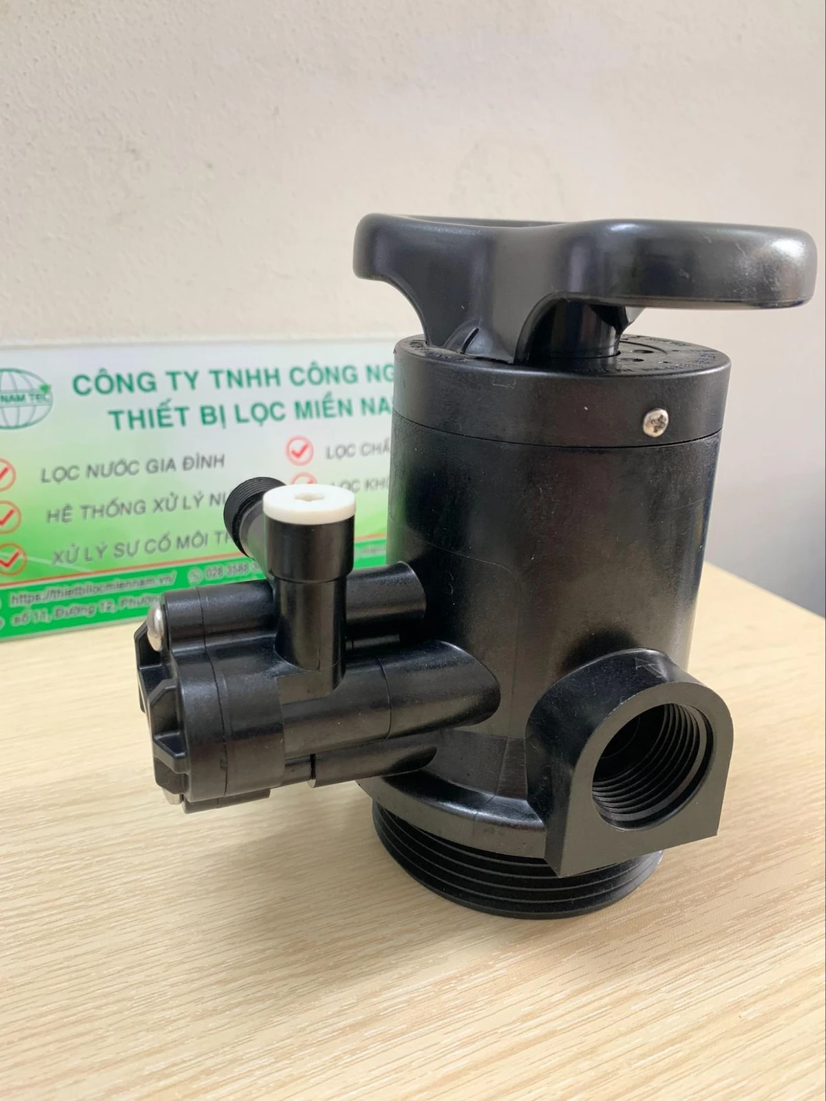 Tổng quan về van Runxin F64B