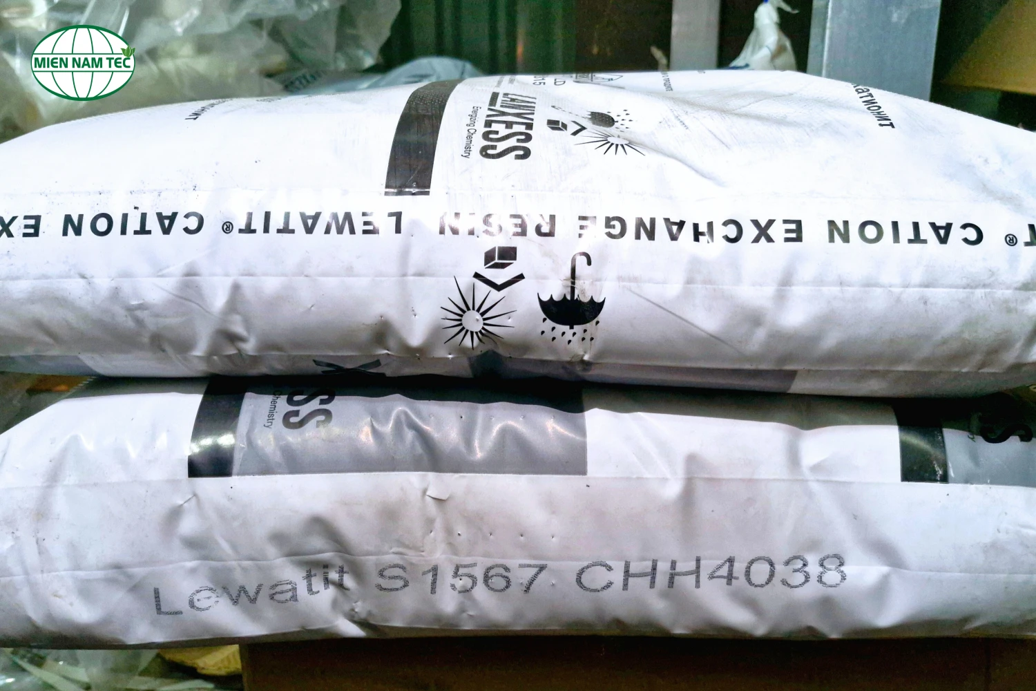 Hạt nhựa Cation LANXESS S1567