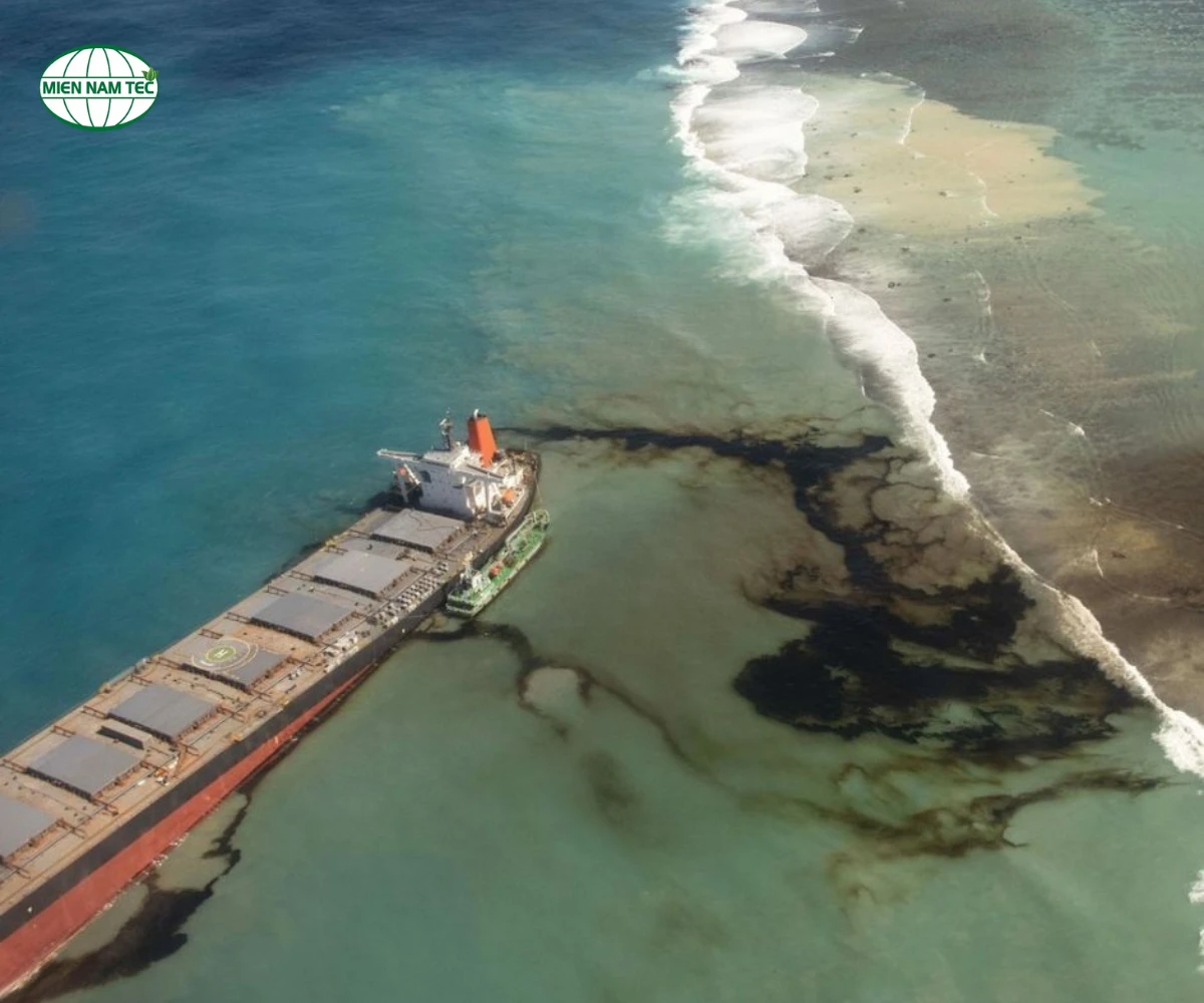 Sự cố tràn dầu 