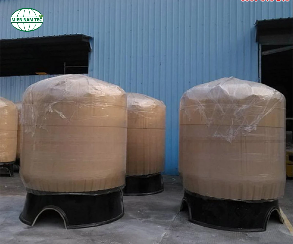 Đặc điểm của cột lọc composite Pentair 6386 