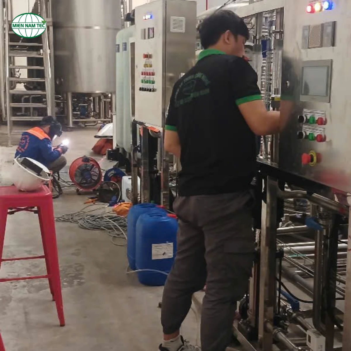 Thi công lắp đặt hệ thống RO