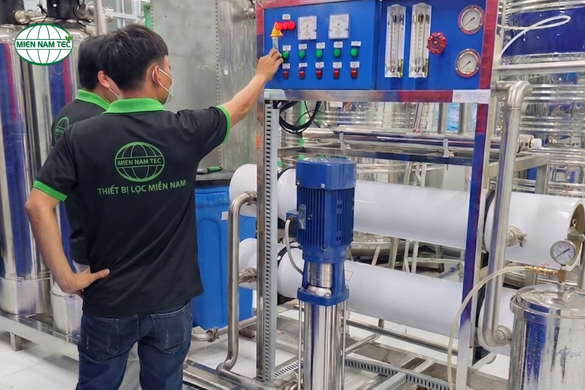 Hệ Thống UF Ra Nước Đục Xử Lý Như Thế Nào Hiệu Quả Nhất?