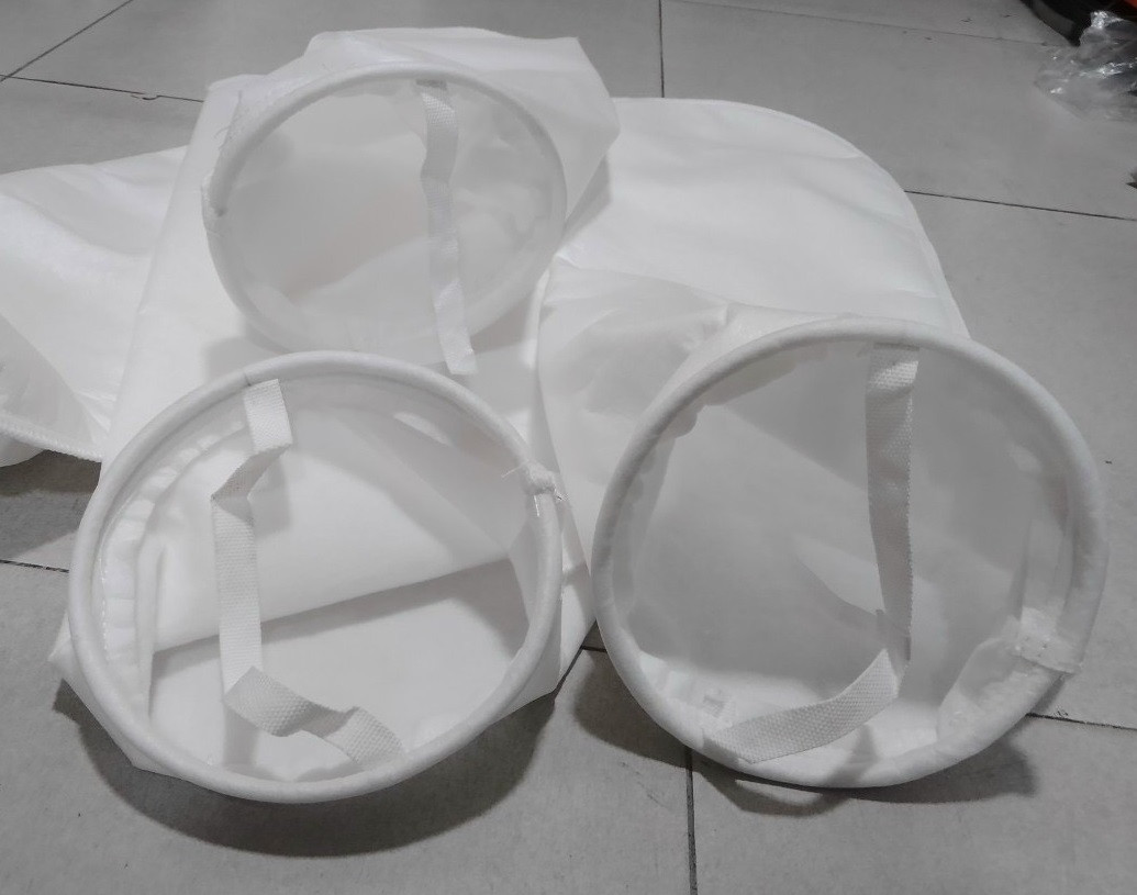 TÚI LỌC PE VÀ PP MIỆNG VÒNG INOX